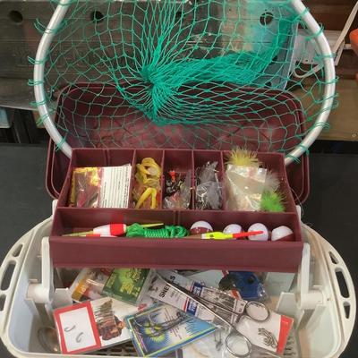 Flambeau Tacklebox with burgundy top and net