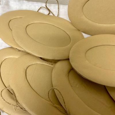 Craft Supply frames to decorate