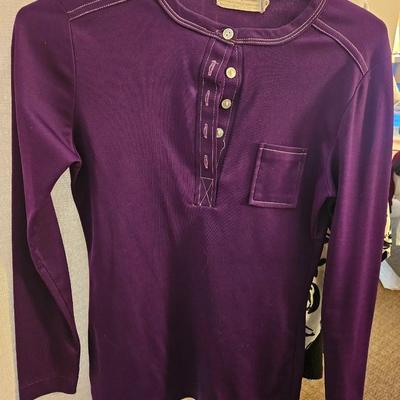 Woman's XS/S Vintage Pullovers and Sweaters