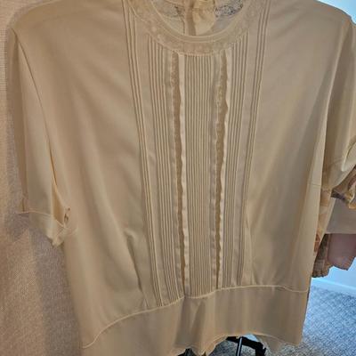 Lot Of Mostly Vintage Blouses and Blazers Size XS/S