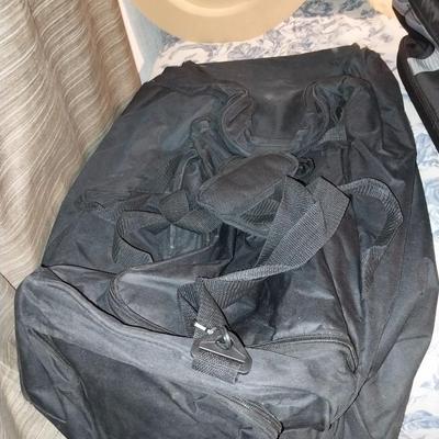 DELSY SUITCASE ON WHEELS- DUFFLE BAG AND SOFT SIDE COOLER