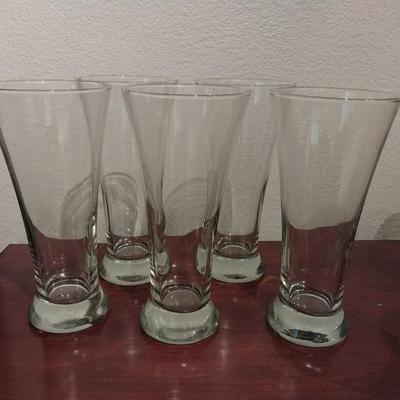 BEER DRINKING GLASSES