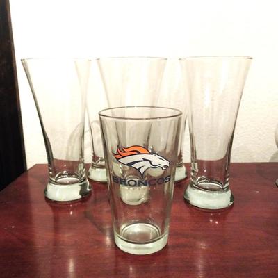 BEER DRINKING GLASSES