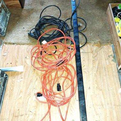 OUTLET STRIP AND EXTENSION CORDS