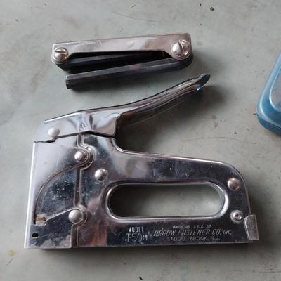 SOCKET SET IN CASE-STAPLER AND HANDTOOL