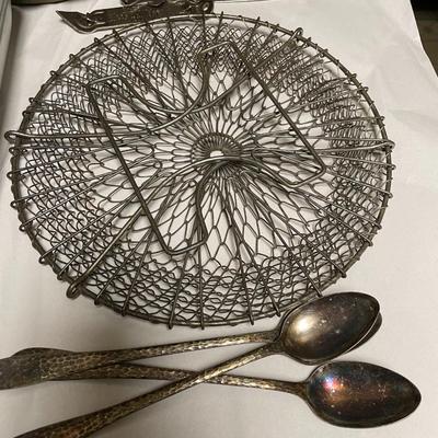 Vintage Lot of Some Fantastic Kitchen Utensils from Roller Pin to Aluminum Ice Cube Trays as Pictured.