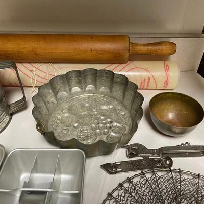 Vintage Lot of Some Fantastic Kitchen Utensils from Roller Pin to Aluminum Ice Cube Trays as Pictured.