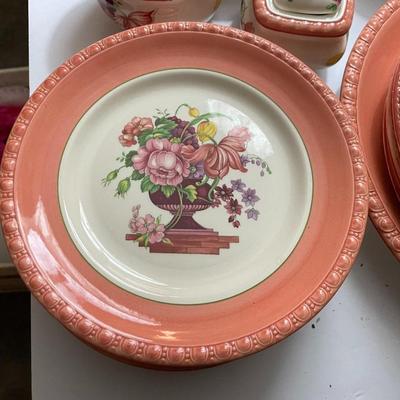 Vintage 50-Piece Villeroy & Boch Fiorello Pattern Dinnerware Partial Set w/7 Dinner Plates, Platter, Chop Plate Etc. & a Problem...