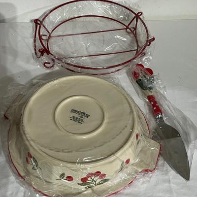 Figural Fruit Pattern Temp-Tations Tureen & More (G-MG)