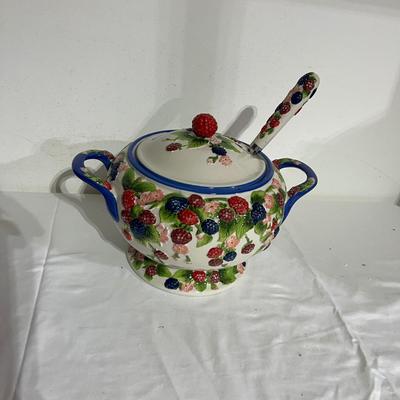 Figural Fruit Pattern Temp-Tations Tureen & More (G-MG)