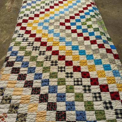 Hand Crafted Queen Size Quilt Approx 75" x 86"