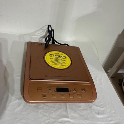 Copper Chef Induction Cooktop & Two Copper Chef Pans (G-MG)
