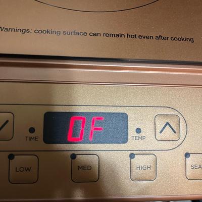 Copper Chef Induction Cooktop & Two Copper Chef Pans (G-MG)