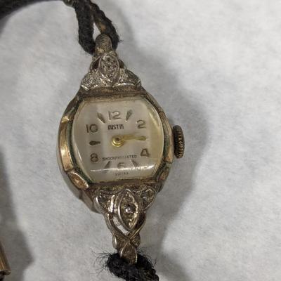Swiss Wind Up Wristwatch 10k Rgp Bezel Vintage Collectible