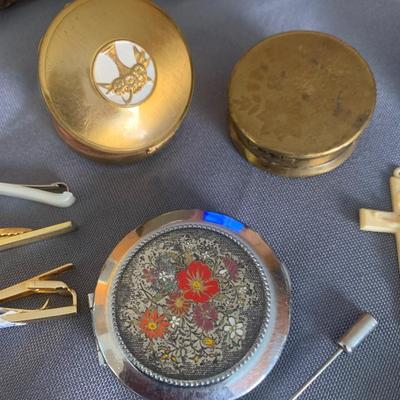 Large Vintage Collectibles Lot Compacts Tie Tacks Shoe Belt Buckles +++