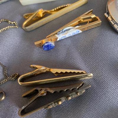 Large Vintage Collectibles Lot Compacts Tie Tacks Shoe Belt Buckles +++