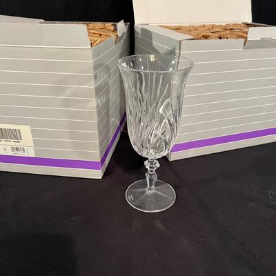 Newberry Collection By Waterford (LR-RG)