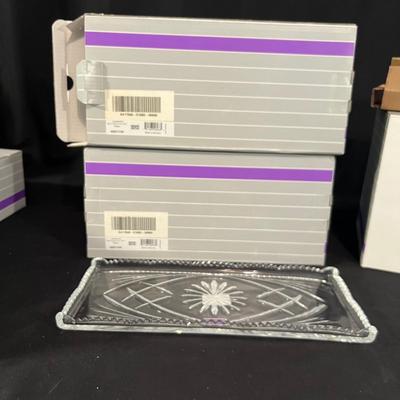 Newberry Collection By Waterford (LR-RG)