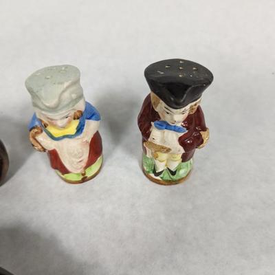 Vintage Pottery & Porcelain Items