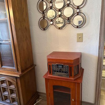 Record radio, CD player and mirror art