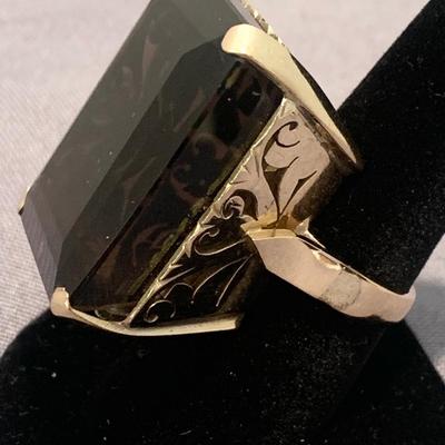 18k Yellow Gold Evening Ring with HUGE Stone Size 7 1/2 - 8