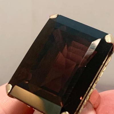 18k Yellow Gold Evening Ring with HUGE Stone Size 7 1/2 - 8