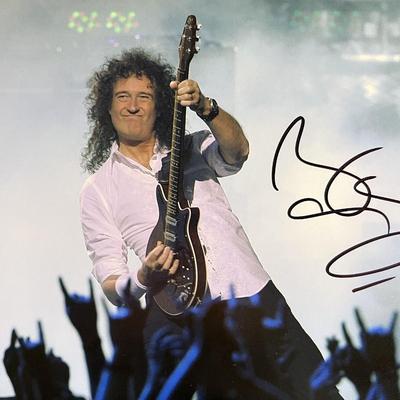 Queen Brian May signed photo. GFA Authenticated