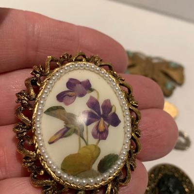 Vintage Estate Brooch / Pendant Lot A112