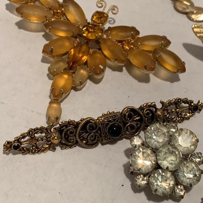 Vintage Estate Brooch Lot A111