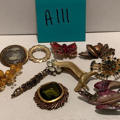 Vintage Estate Brooch Lot A111