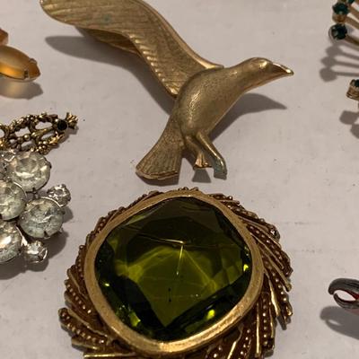 Vintage Estate Brooch Lot A111