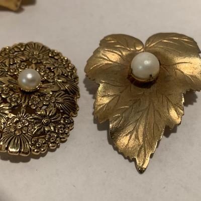 Vintage Estate Brooch Lot A110