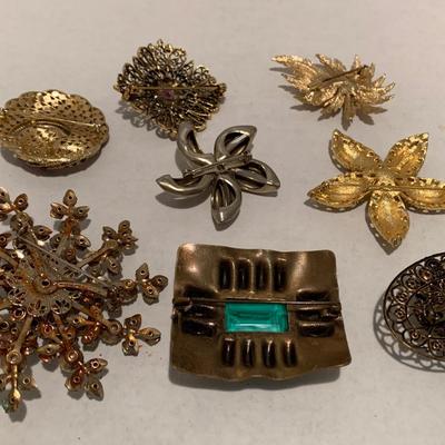 Vintage Estate Brooch Lot A109