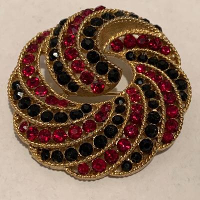Vintage Estate Brooch Lot A109