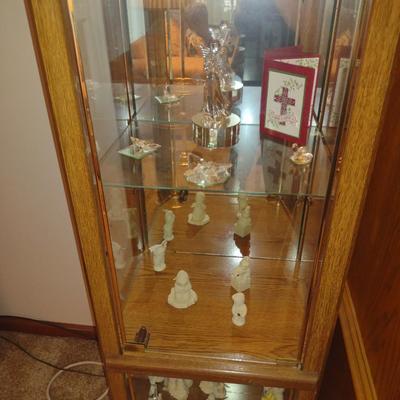 Lighted Curio Cabinet- Approx 16 3/4" x 13" x 72" Tall