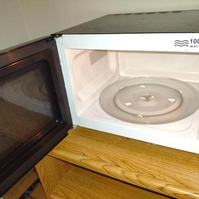 Hamilton Beach 1000 Watt Microwave