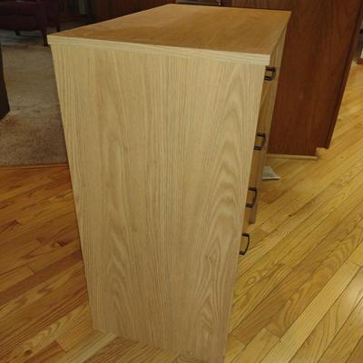 Laminate Wood Finish Chest of Drawers- Approx 27 3/4" x 16" x 32 1/4" Tall