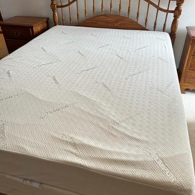 Queen oak bed with tempurpedic & art