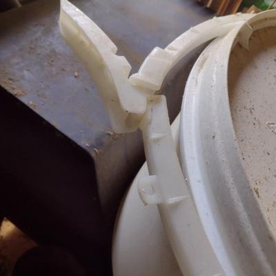 Plastic Storage Drums with Ring Lock Lids