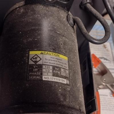 Central Machinery 9" Bench Top Band Saw (D)