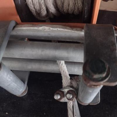 Winch Warn Works 1700 DC Powered Utility Winch