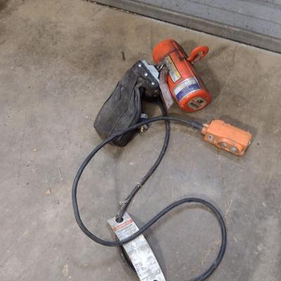 Shop Star Electric 600lb Overhead Chain Lift Winch