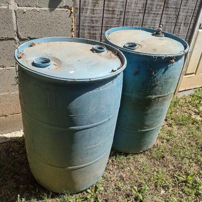 Set of 5 Plastic Drum Barrells (See all Pictures) 55 Gallon
