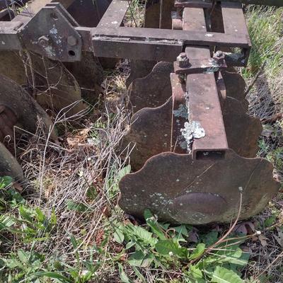 Set of Two Row Ground Discs Farm Implement