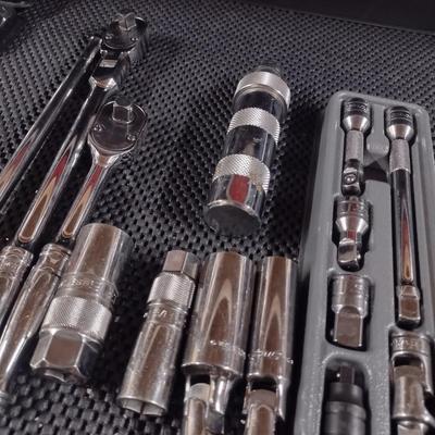 Snap-On Socket Adapter Ratchet Sets Standard Drive 1/2" and 3/8" (#22e)