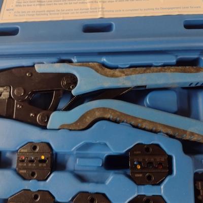 Quick Change Ratcheting Terminal Crimping Kit with 9 Die Set (#19c)