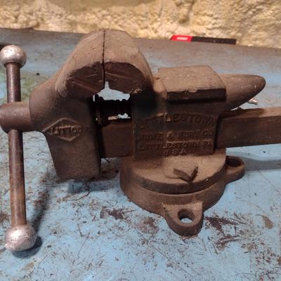 Vintge Cast Body Littco Anvil Body 3" Bench Vise