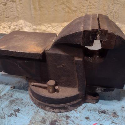 Machinist's Heavy Cast Body 6" Bench Vise