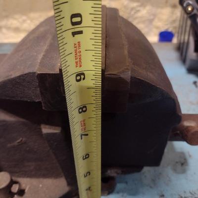 Machinist's Heavy Cast Body 6" Bench Vise