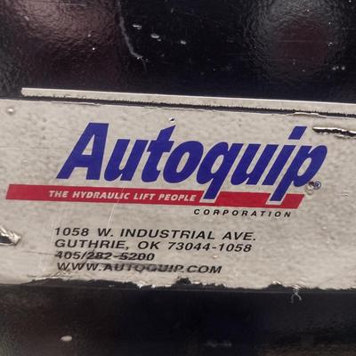 Autoquip 2500lb Hydraulic Mechanic's Lift
